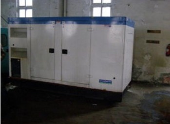 兰坪康明斯150kw大型柴油二手发电机组